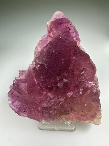 FLUORITE, Knight Mine, Ozark-Mahoning Company, Rosiclare Subdistrict, Mined ca. 1976, ex. Roy Smith Collection M1264, Small Cabinet 3 x 12 x 12.5 cm, $480. Online July 8.