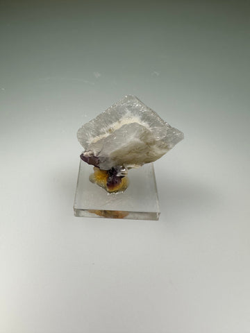 BARITE ON FLUORITE, Sub-Rosiclare Level, Miller’s Ridge Pod, Annabel Lee Mine, Ozark-Mahoning Company, Harris Creek Subdistrict, Mined ca. 1986-1989, ex. Ryan Smith Collection, Miniature 2.5 x 3.4 x 4 cm, $120. Online July 8.