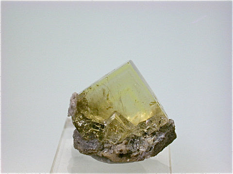 SOLD Fluorite, May's Stone Quarry, Fort Wayne, Indiana, 'Toenail' 2.0 x 2.2 x 2.3 cm, $180. Online 2/27