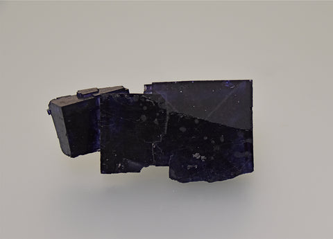 SOLD Fluorite, Sub-Rosiclare Level Annabel Lee Mine, Ozark-Mahoning Company, Harris Creek District, Southern Illinois, Mined ca. late 1980s, Holzner Collection, Miniature 3.5 x 4.0 x 8.2 cm, $65.  Online 5/2