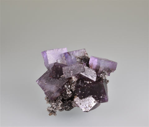 SOLD Fluorite with Quartz, attr. Sub-Rosiclare Level, Hill-Ledford Mine, Ozark-Mahoning Company, Cave-in-Rock District, Southern Illinois, Mined c. early 1960s, Dr. H. Perry & Anne Bynum Collection, Miniature, 3.5 x 7.0 x 7.5 cm, $450.  Online 6/6.