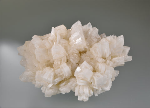 Barite, Bethel Level, West Green Mine, Ozark-Mahoning Company, Cave-in-Rock District, Southern Illinois, Mined c. 1960's, Ross C. Lillie Collection #RCL2712, Medium Cabinet 5.0 x 8.0 x 11.5 cm, $350.  Online 8/17.