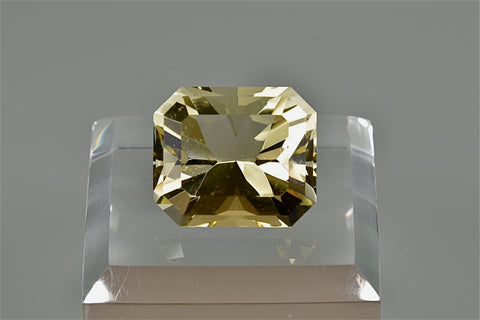 Fluorite Gemstone, Rosiclare Level, Denton Mine, Southern Illinois 41.49 ct. $410. Online 7/26