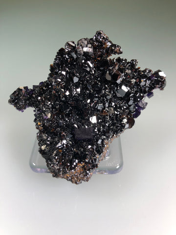 Fluorite and Sphalerite, Sub-Rosiclare Level attr., Bahama Pod, Denton Mine, Ozark-Mahoning Company, Harris Creek District, Southern Illinois, Mined c. 1992, ex. Roy Smith Collection, Miniature, 4.0 x 5.0 x 7.0 cm, $350. Online Nov. 21.