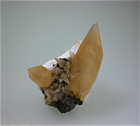 Calcite on Barite and Sphalerite, Rosiclare Level, Minerva #1 Mine, Ozark-Mahoning Company, Cave-in-Rock District, Southern Illinois Miniature 4 x 5 x 7 cm $125. SOLD